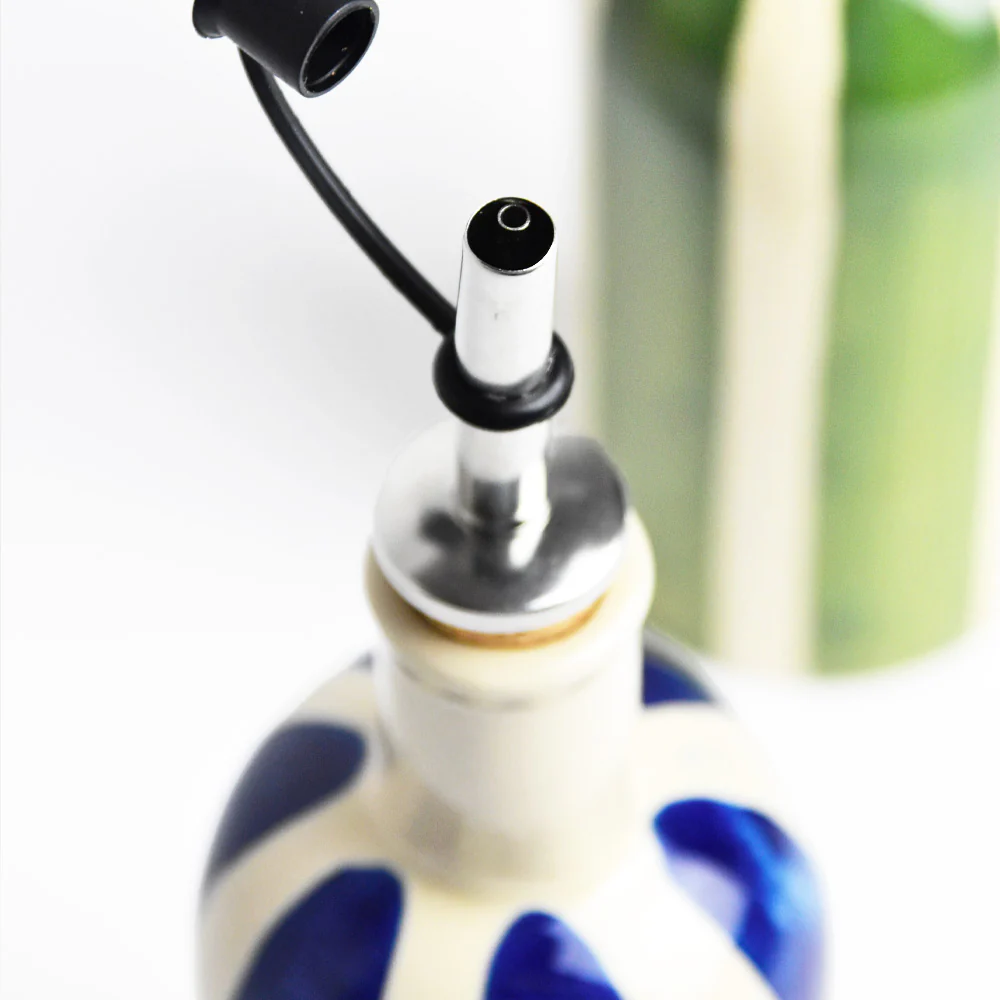 Petite bouteille d'huile | Bleu Linhas - Image 5